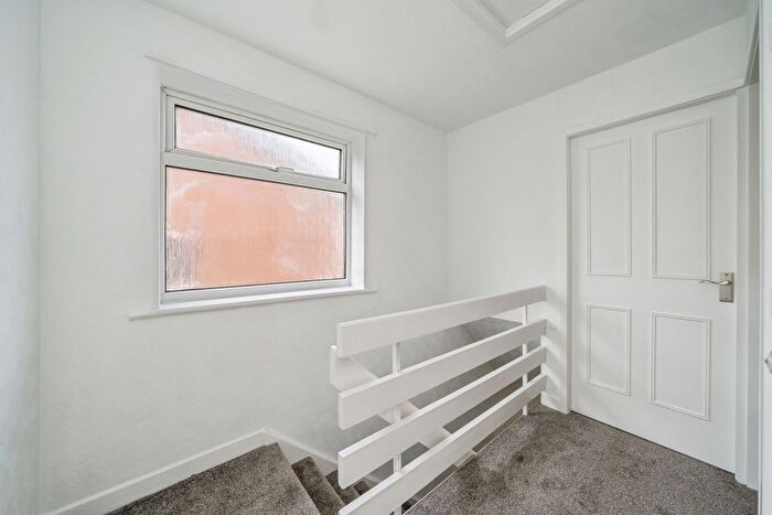 3 Bedroom Semi-Detached House For Sale In Wednesbury Drive, Great Sankey, Warrington, Cheshire, WA5