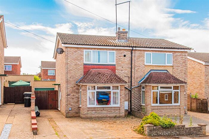 2 Bedroom Semi-Detached House To Rent In Meadow Walk, Higham Ferrers, Rushden, NN10