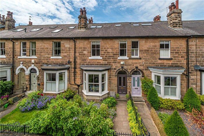 4 Bedroom Terraced House For Sale In West End Avenue, Harrogate, North Yorkshire, HG2