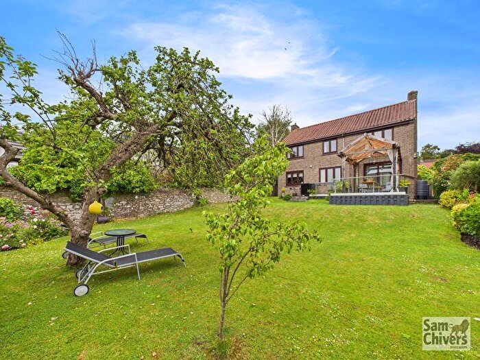 4 Bedroom Detached House For Sale In Perrin Close, Temple Cloud, BS39