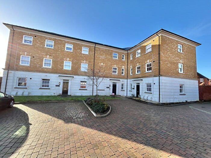3 Bedroom Flat For Sale In Shepherd Court, Yeovil, Somerset, BA21