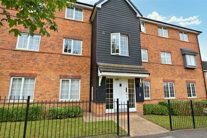 2 Bedroom Apartment To Rent In Kestrel Way, Didcot, Oxfordshire, OX11