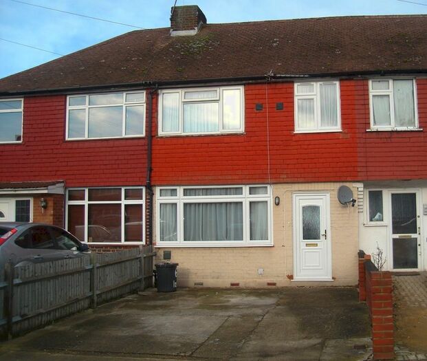 3 Bedroom Terraced House To Rent In Lansbury Avenue, Feltham, TW14