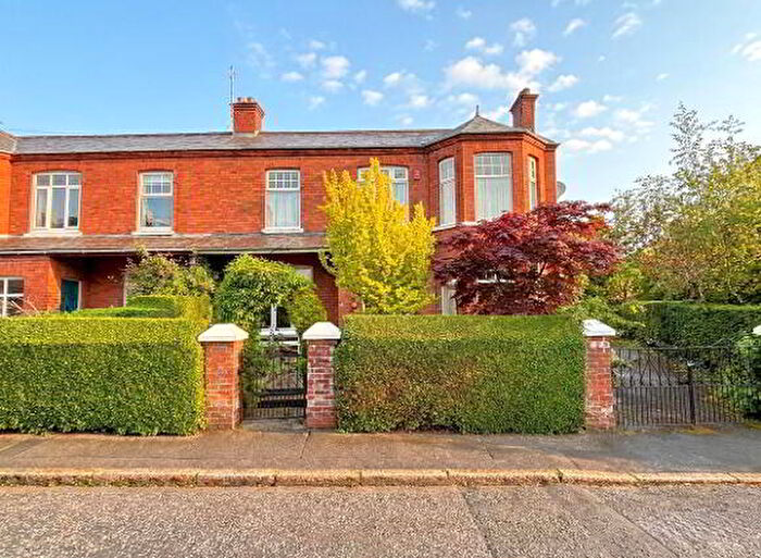 4 Bedroom Semi-Detached House For Sale In Ashley Gardens, Belfast, BT15