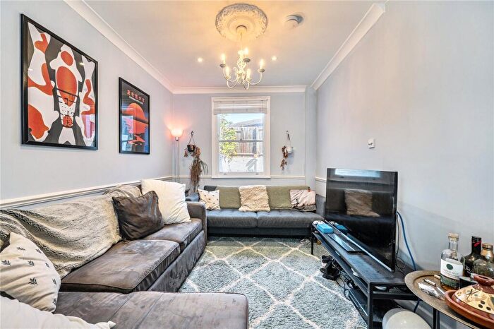3 Bedroom Terraced House For Sale In Balls Pond Road, , London, N1