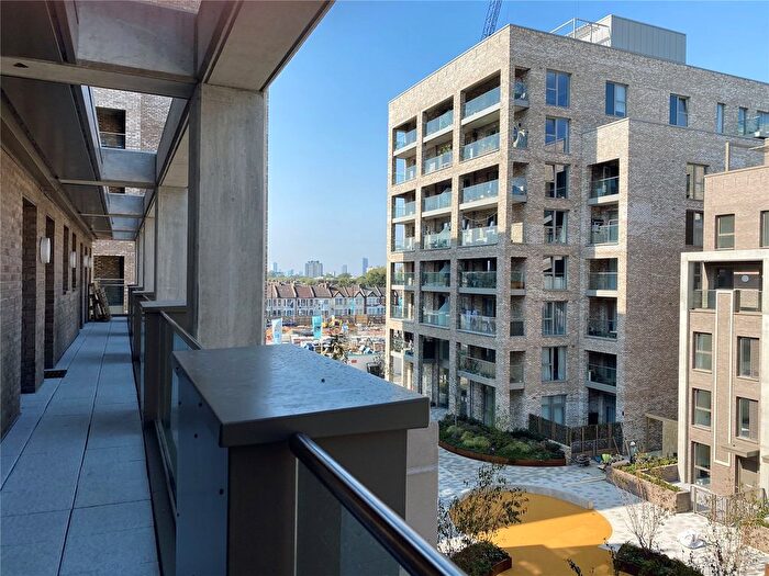 2 Bedroom Flat For Sale In Shipbuilding Way, London, E13