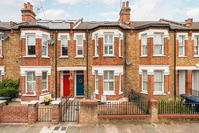 1 Bedroom Flat To Rent In Clovelly Road, London, W4