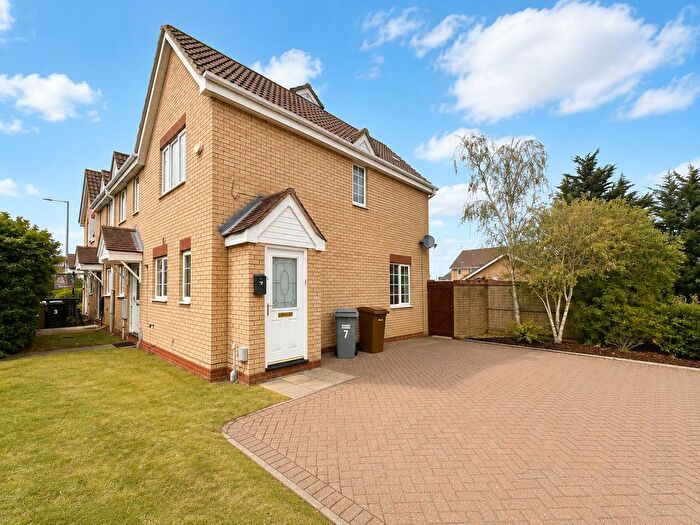 2 Bedroom Terraced House For Sale In Waterson Vale, Chelmsford, CM2