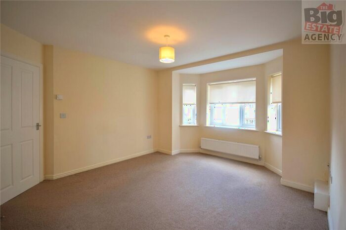 2 Bedroom Apartment To Rent In Stryd Y Wennol, Ruthin, LL15