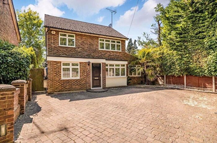 3 Bedroom Flat For Sale In Acacia Close, Harrow Weald, Stanmore, HA7