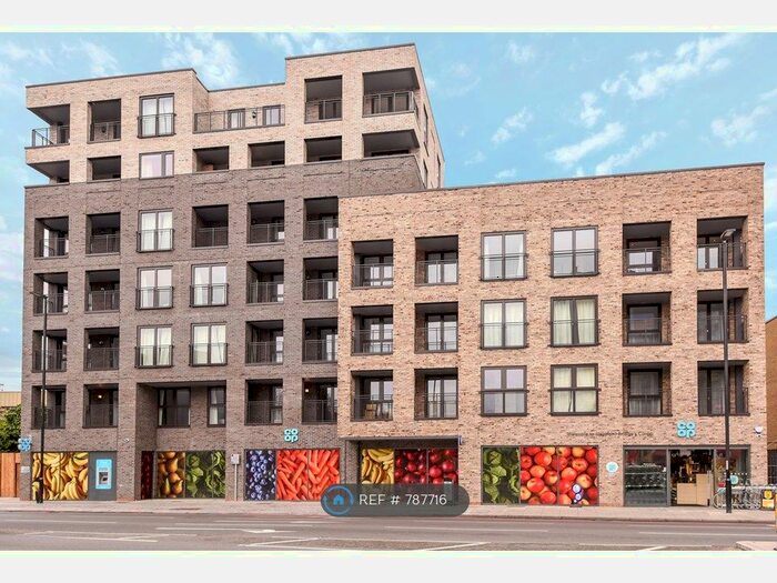 2 Bedroom Flat To Rent In Deptford Bridge, London, SE8