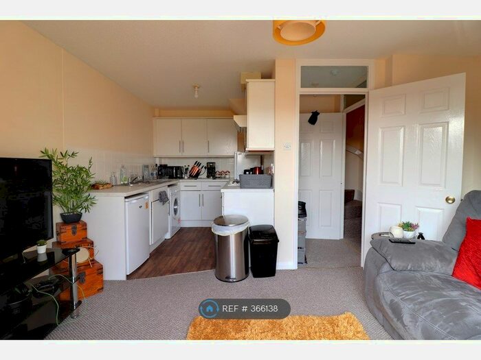 1 Bedroom Flat To Rent In Peter James Court, Stafford, ST16