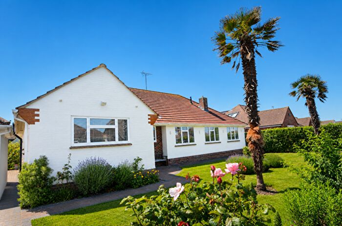 5 Bedroom Bungalow To Rent In Ferring, Worthing, BN12