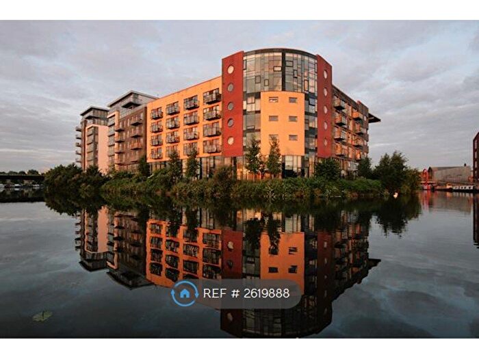 2 Bedroom Flat To Rent In Roach Road, London, E3