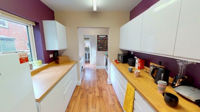 3 Bedroom Terraced House To Rent In Fantastic Bed Student House, LN5