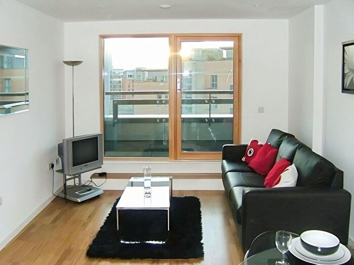 1 Bedroom Flat To Rent In Gateway West, East Street, Leeds, LS9