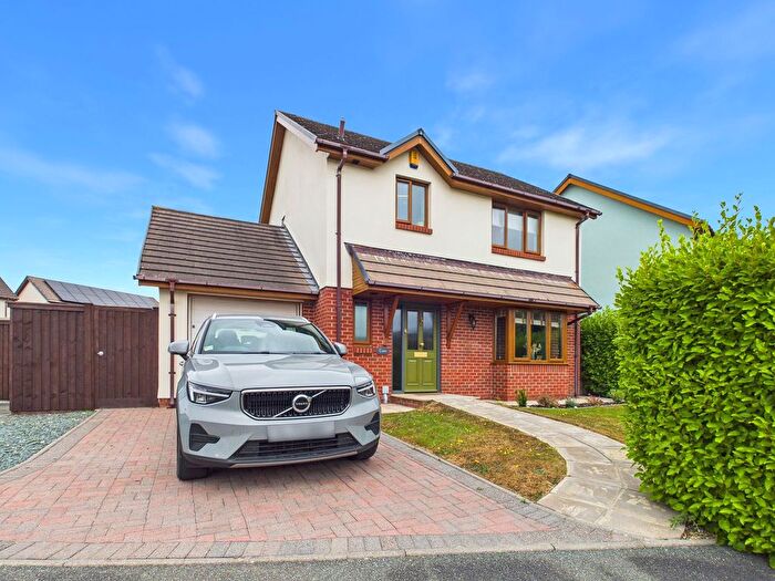 3 Bedroom Detached House For Sale In Finch Close, Haverfordwest, SA61