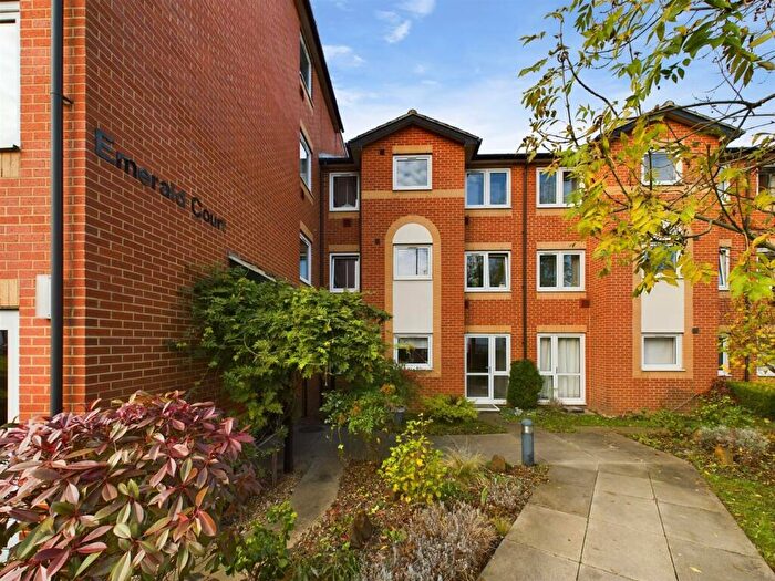 1 Bedroom Retirement Property For Sale In Brighton Road, Coulsdon, CR5