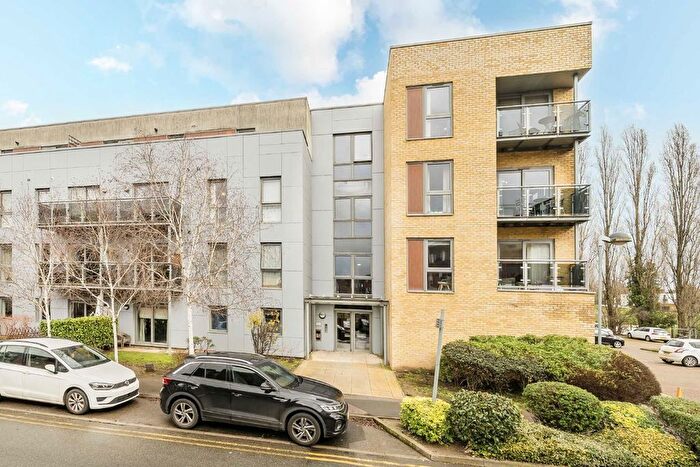 2 Bedroom Flat To Rent In St. Georges Grove, Earlsfield, SW17
