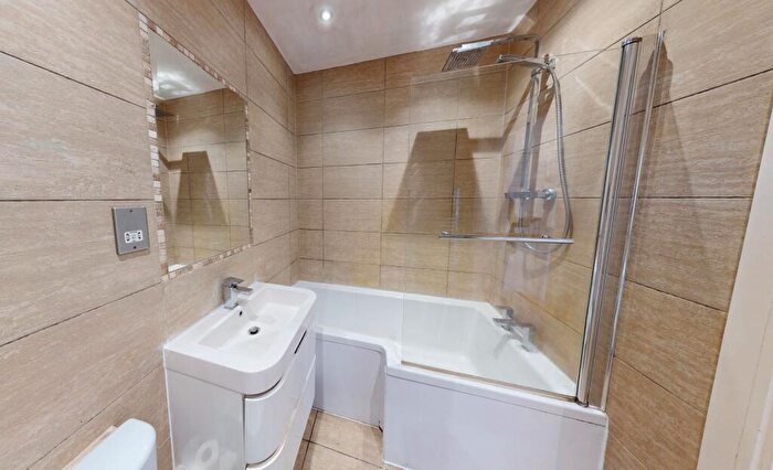 1 Bedroom Flat To Rent In High Road, Stanford-Le-Hope, Essex, SS17