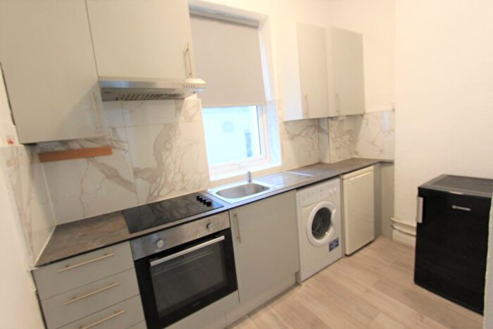 1 Bedroom Flat To Rent In Camden High Street, London, NW1