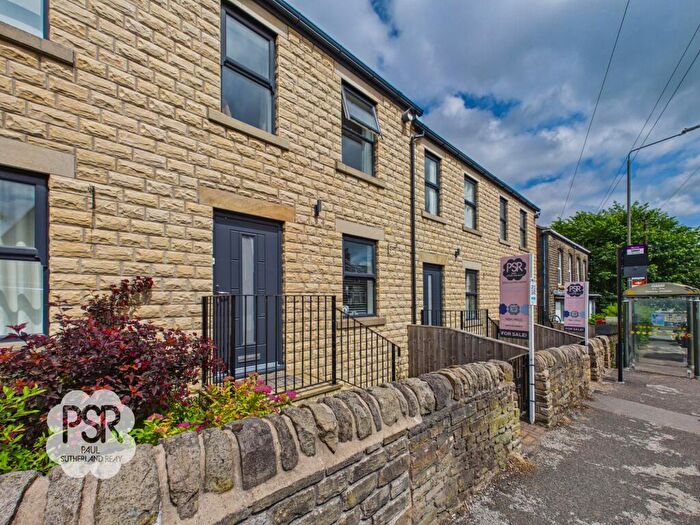 3 Bedroom Terraced House For Sale In Corn Mill Court, New Mills, SK22