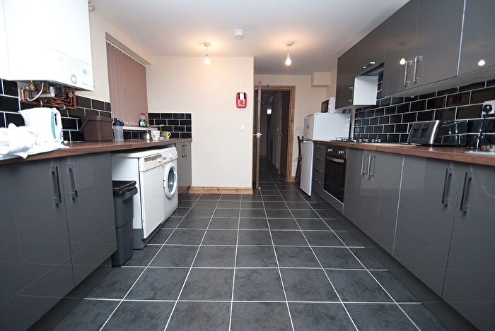 6 Bedroom Terraced House To Rent In Harriet Street, Cathays, CF24