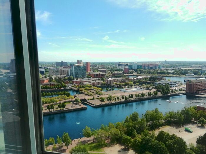 2 Bedroom Flat To Rent In Northill Apartments, Furness Quay, Salford, M50