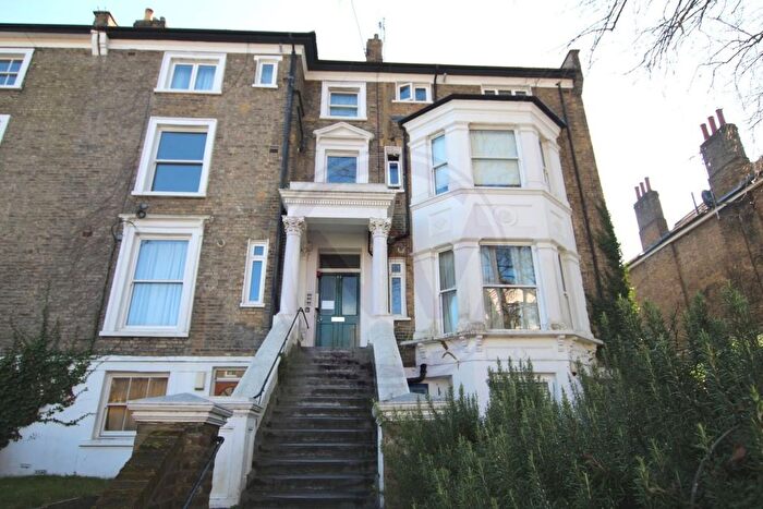 2 Bedroom Flat To Rent In Haringey Park, London, N8
