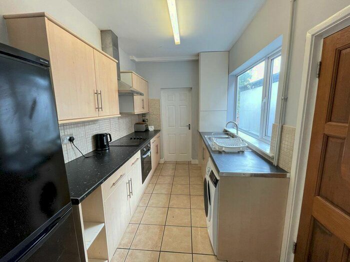 4 Bedroom House Of Multiple Occupation To Rent In Cumberland Road, Loughborough - Inc Bills Option, LE11