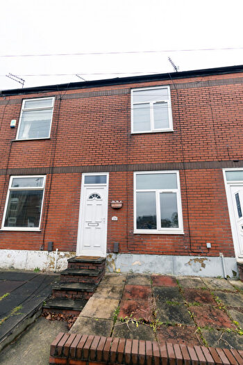 2 Bedroom Terraced House For Sale In Dukinfield Road, Hyde, SK14