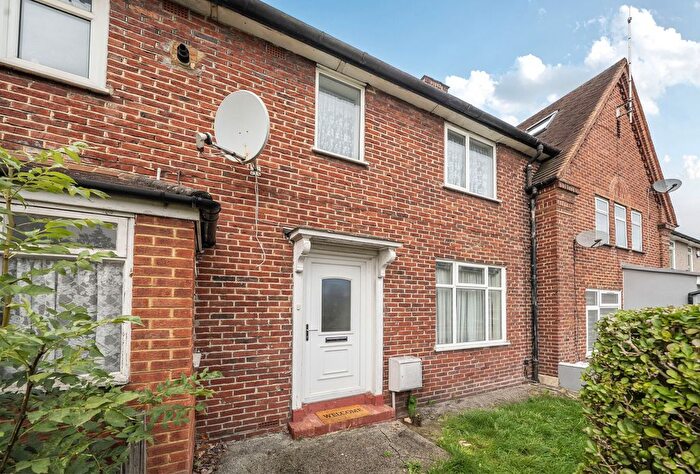 3 Bedroom Terraced House For Sale In St. Helier Avenue, Morden, SM4