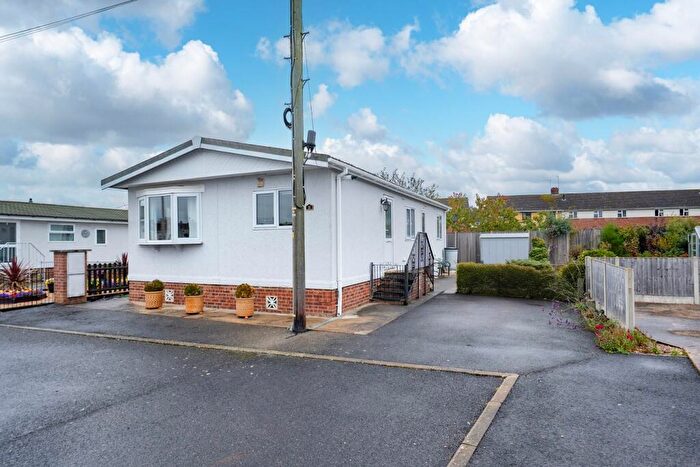 3 Bedroom Park Home For Sale In Lea Park Home Estate, Boston, PE21