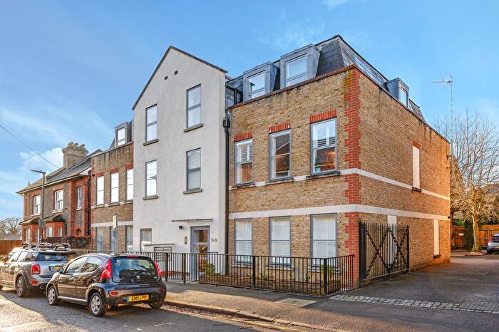1 Bedroom Flat For Sale In Alt Grove, Wimbledon, London, SW19