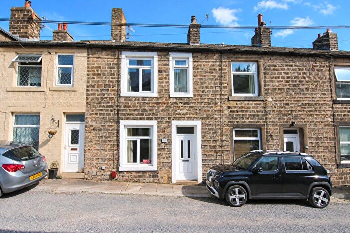 2 Bedroom Terraced House For Sale In Hartley Street, Glusburn, BD20