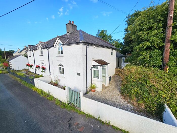 2 Bedroom Cottage For Sale In Lewdown, Okehampton, EX20