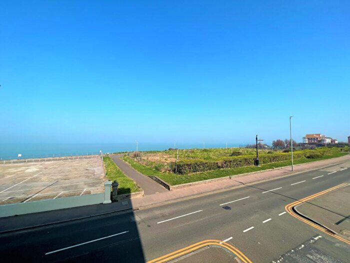 2 Bedroom Flat To Rent In Ethelbert Crescent, Margate, Kent, CT9