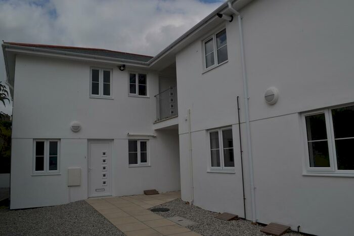 2 Bedroom Flat To Rent In Higher Lux Street, Liskeard, PL14