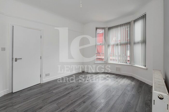 4 Bedroom Terraced House To Rent In Cranbourne Road, Liverpool, L15