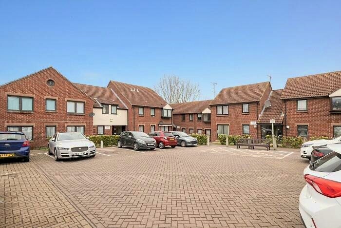 2 Bedroom Flat For Sale In Abigail Court, Ongar, CM5