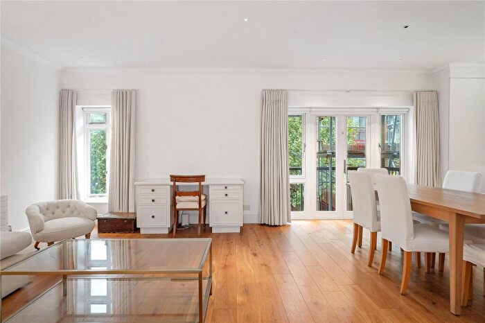 2 Bedroom Apartment To Rent In Folgate Street, London, E1