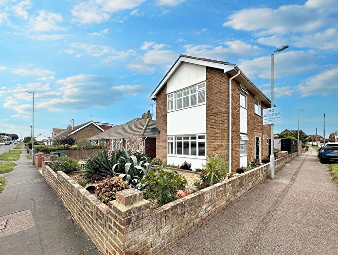 3 Bedroom Detached House For Sale In Arundel Road, Peacehaven, BN10