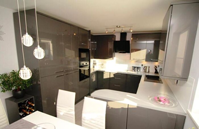 3 Bedroom Property To Rent In Quayle Court, Kidderminster, DY11