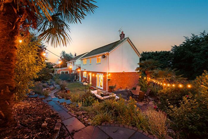 4 Bedroom Link Detached House For Sale In Family Home On Delamere Park With Four Bedrooms, CW8