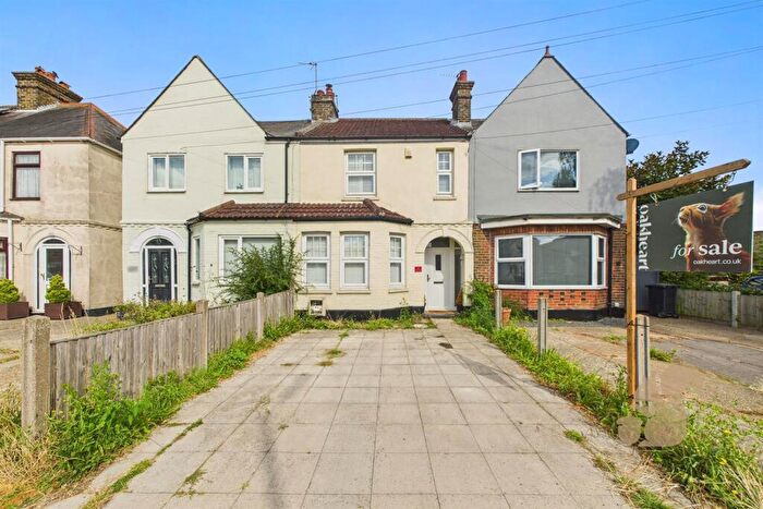 3 Bedroom Terraced House For Sale In Mill Road, West Mersea, Colchester, CO5