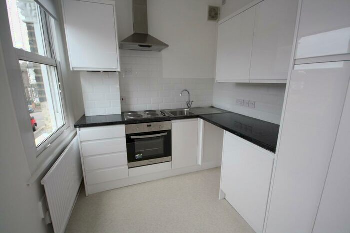 Studio To Rent In Fairlight Avenue, Woodford Green, IG8