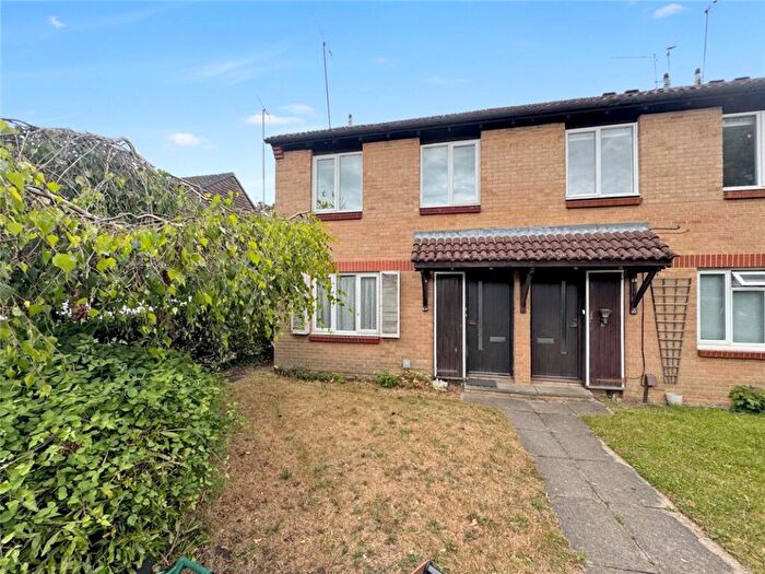 1 Bedroom Flat For Sale In Taylor Close, South Orpington, Kent, BR6