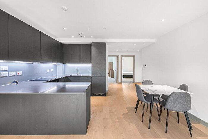 2 Bedroom Flat To Rent In Long Lane, London, SE1