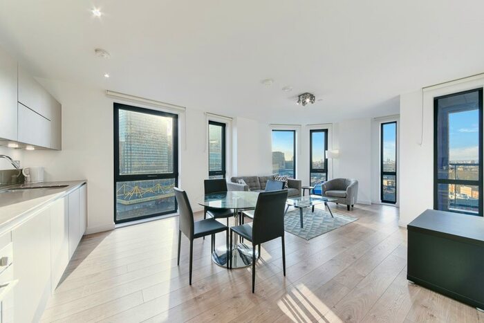 2 Bedroom Flat To Rent In Roosevelt Tower, Williamsburg Plaza, Canary Wharf, London, E14