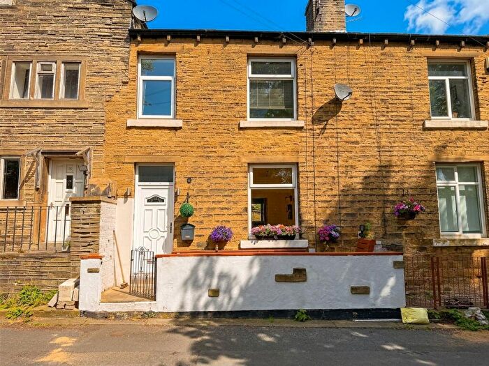 3 Bedroom Terraced House For Sale In Longcroft Street, Golcar, HD7